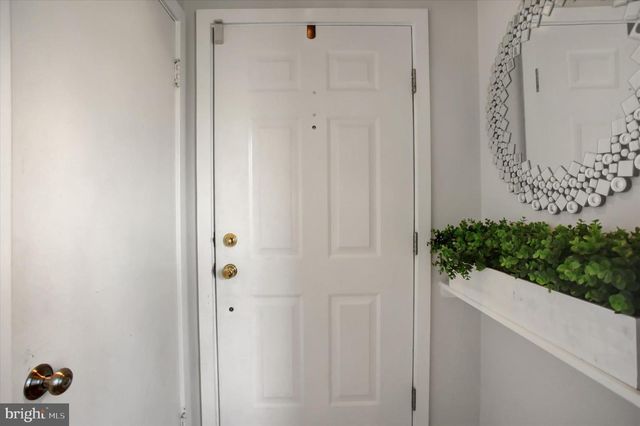 18807 CROFTON RD, Hagerstown, MD 21742