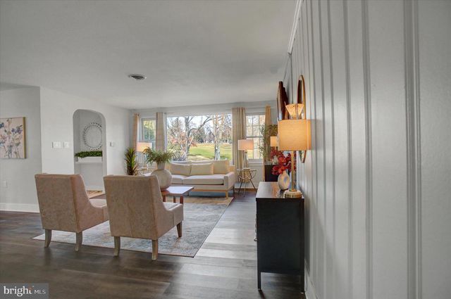 18807 CROFTON RD, Hagerstown, MD 21742