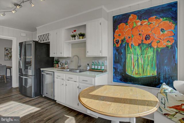 18807 CROFTON RD, Hagerstown, MD 21742