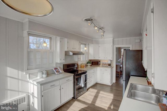 18807 CROFTON RD, Hagerstown, MD 21742