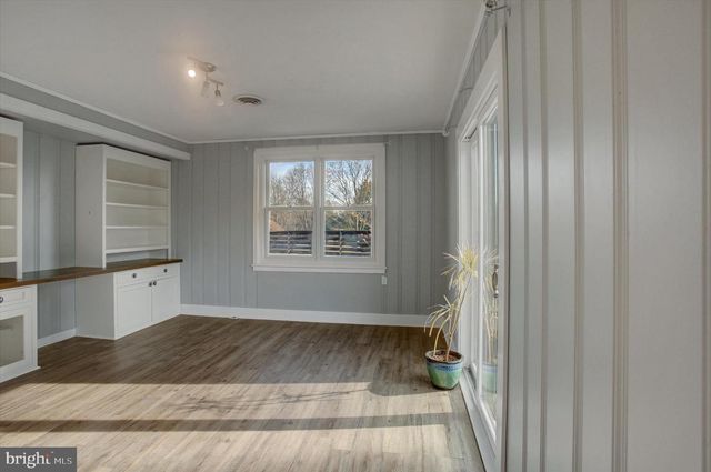 18807 CROFTON RD, Hagerstown, MD 21742