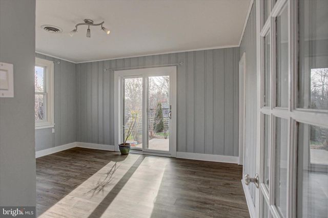 18807 CROFTON RD, Hagerstown, MD 21742