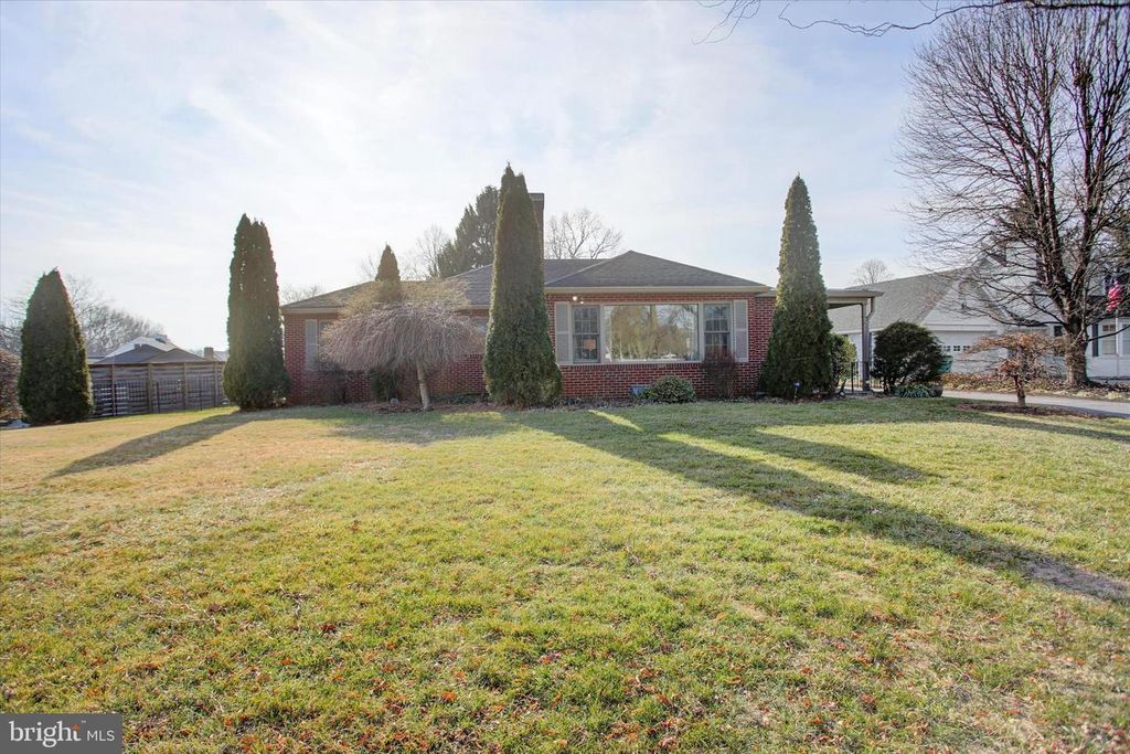 18807 CROFTON RD, Hagerstown, MD 21742