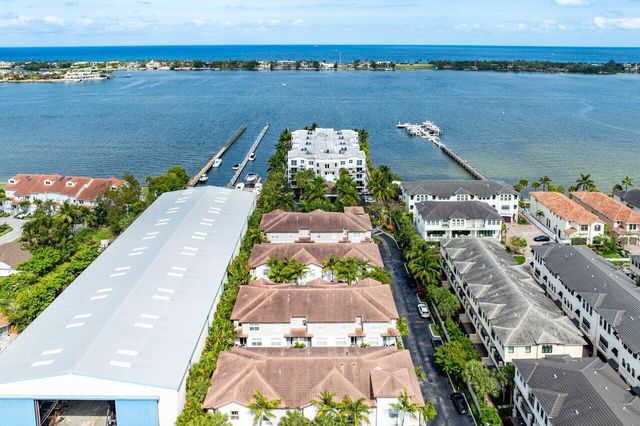 2678 N Federal Highway 32, Boynton Beach, FL 33435