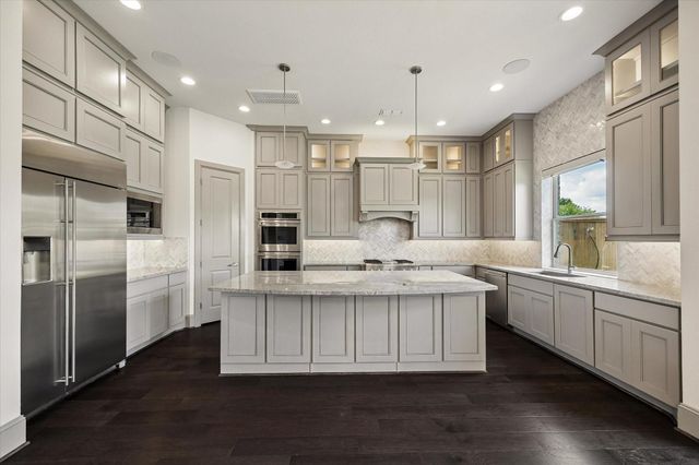 1734 Cornelius Trace Loop, Houston, TX 77055