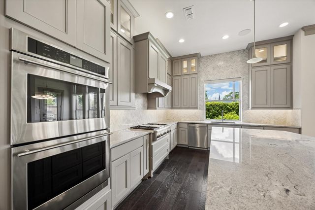 1734 Cornelius Trace Loop, Houston, TX 77055