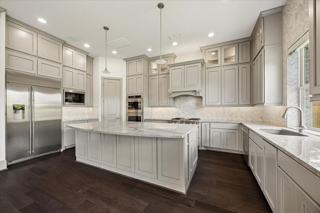 1734 Cornelius Trace Loop, Houston, TX 77055