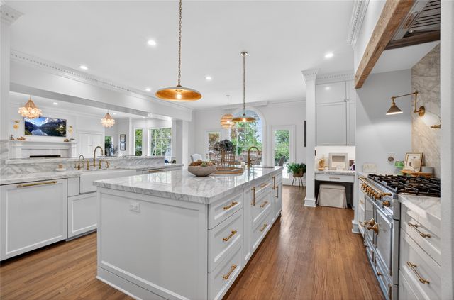 6331 Waggoner Drive, Dallas, TX 75230