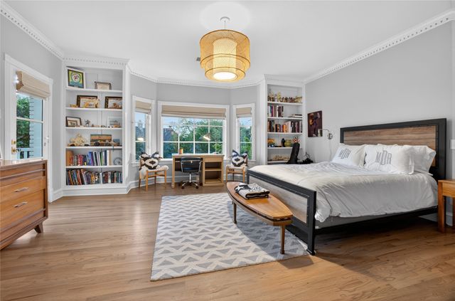 6331 Waggoner Drive, Dallas, TX 75230