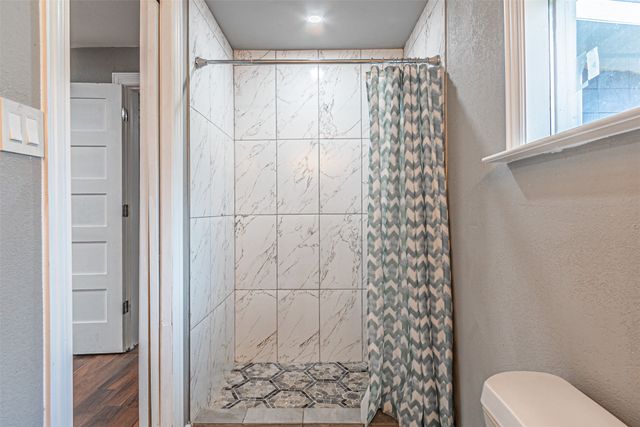 919 Canton Avenue, Wills Point, TX 75169