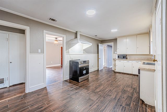 919 Canton Avenue, Wills Point, TX 75169