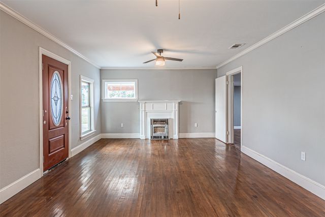 919 Canton Avenue, Wills Point, TX 75169