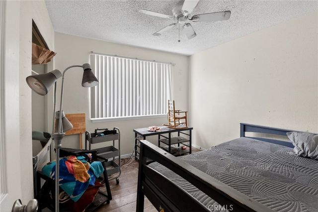 21985 Maumee Road, Apple Valley, CA 92308