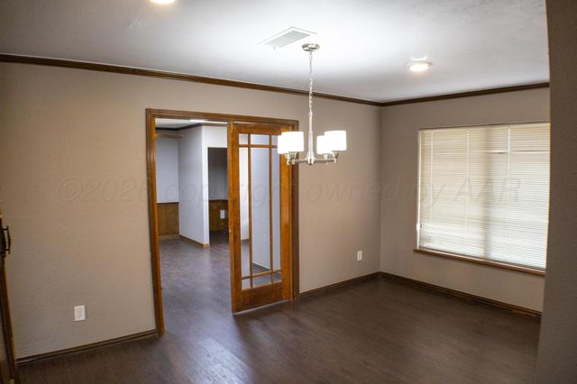 1022 SW 15th Avenue, Amarillo, TX 79102