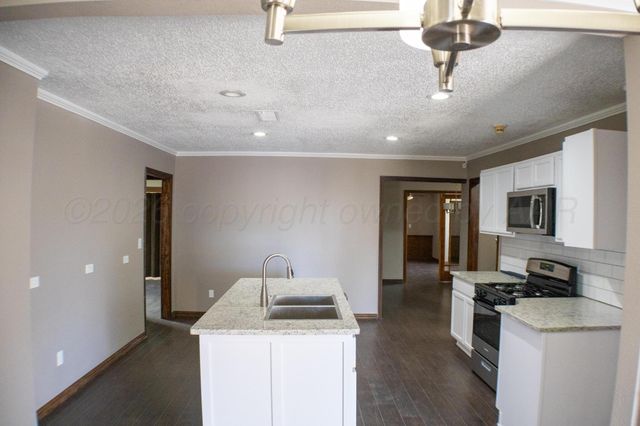 1022 SW 15th Avenue, Amarillo, TX 79102