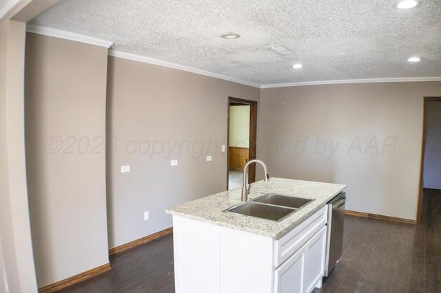 1022 SW 15th Avenue, Amarillo, TX 79102