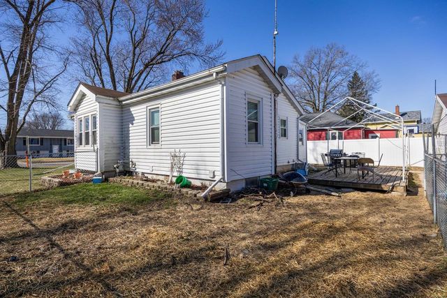 1023 Black Bridge Road, Janesville, WI 53545
