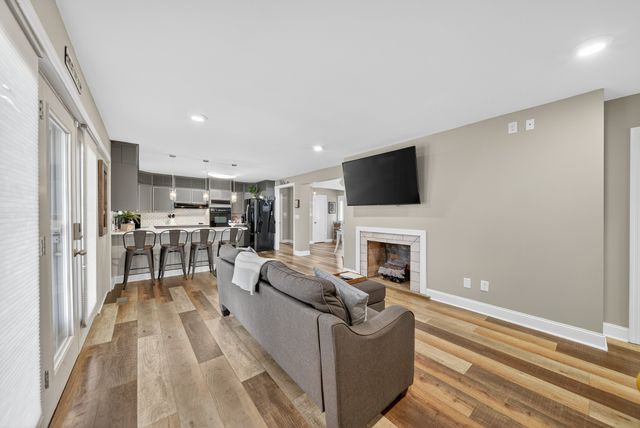 147 Sunset Dr, Gallatin, TN 37066