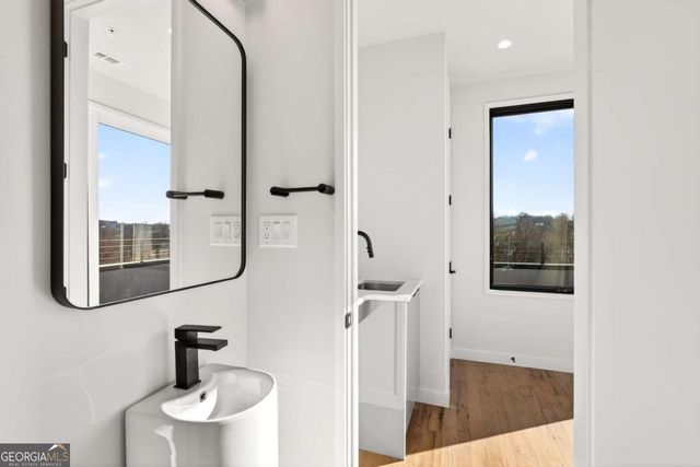 105 Georgia Avenue SE 10, Atlanta, GA 30312