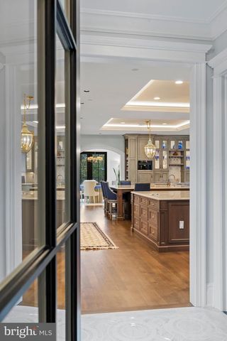 2801 RIVERTON, Cinnaminson, NJ 08077