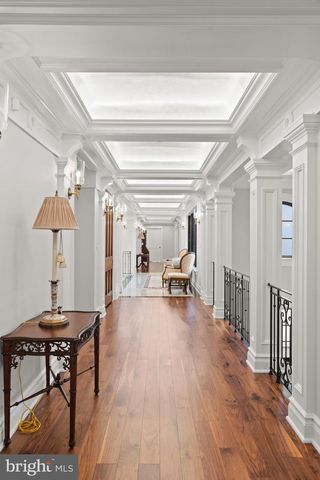 2801 RIVERTON, Cinnaminson, NJ 08077