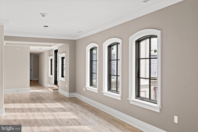 2801 RIVERTON, Cinnaminson, NJ 08077