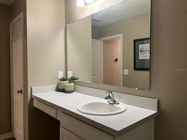 1008 PAPAYA CIRCLE, Davenport, FL 33897