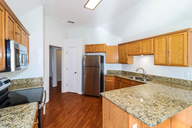 6123 N English Ivy, Olive Branch, MS 38654