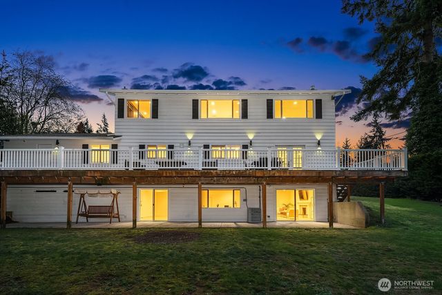 2650 79th Avenue NE, Medina, WA 98039