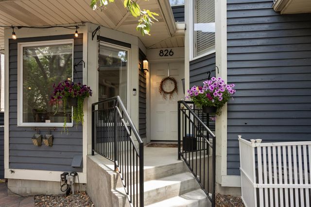 826 Summit Avenue, Minneapolis, MN 55403