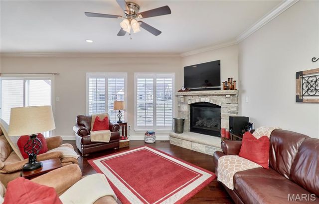 935 Ridgepointe Place Circle, Lake St Louis, MO 63367