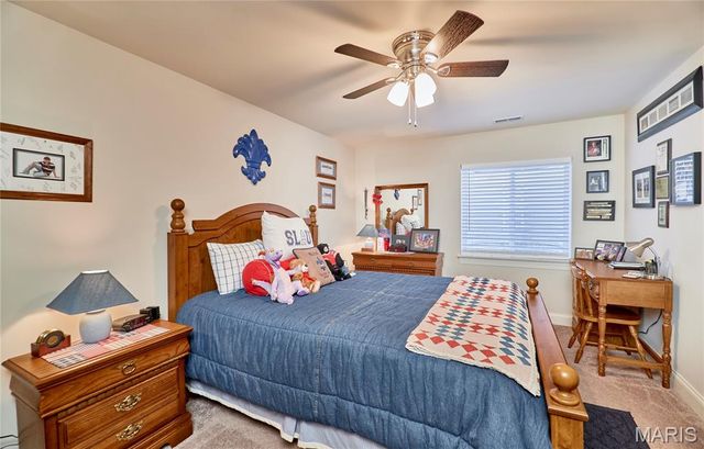 935 Ridgepointe Place Circle, Lake St Louis, MO 63367