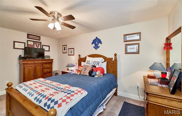 935 Ridgepointe Place Circle, Lake St Louis, MO 63367