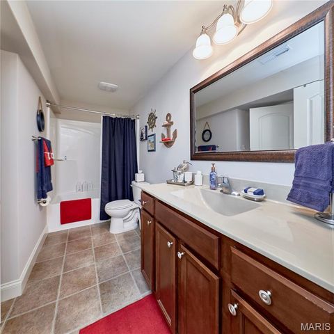 935 Ridgepointe Place Circle, Lake St Louis, MO 63367