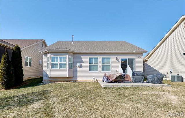 935 Ridgepointe Place Circle, Lake St Louis, MO 63367