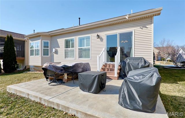 935 Ridgepointe Place Circle, Lake St Louis, MO 63367