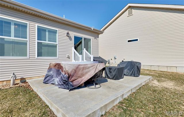 935 Ridgepointe Place Circle, Lake St Louis, MO 63367