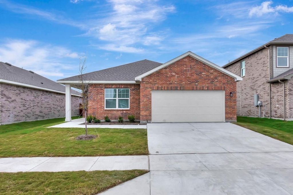1617 Escondido Drive, Fort Worth, TX 76052