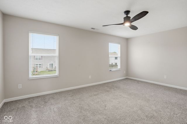 832 Snowberry Run, Greenwood, IN 46143