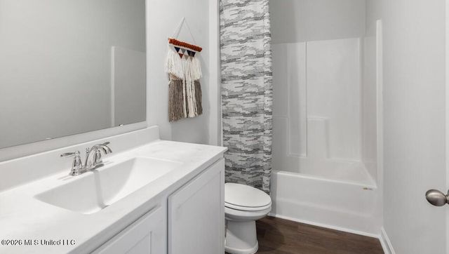 28 S Thorn Tree Street, Byhalia, MS 38611