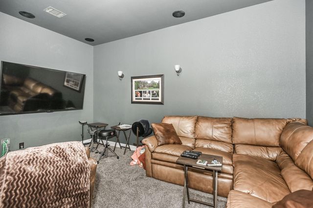 6110 Meadow Bluff Court, Richmond, TX 77407