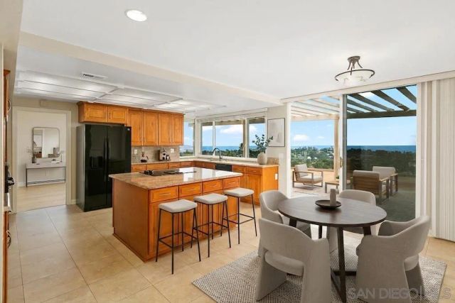 2097 Caminito Capa, La Jolla, CA 92037