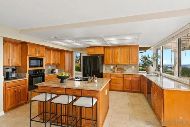 2097 Caminito Capa, La Jolla, CA 92037