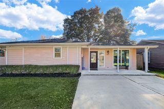 9007 Beverlyhill Street, Houston, TX 77063