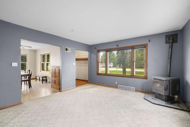 236 State Highway 33, West Bend, WI 53095