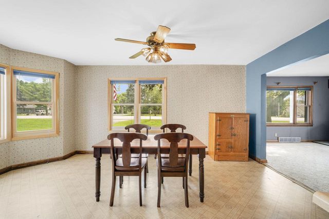 236 State Highway 33, West Bend, WI 53095