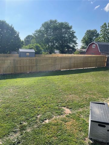 1218 Laura, Berryville, AR 72616