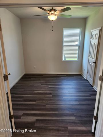 171 Dayflower Ct, Shepherdsville, KY 40165