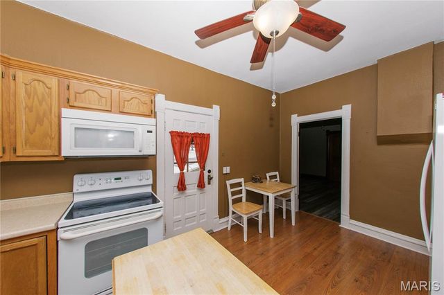 111 W Madison Avenue, Owensville, MO 65066