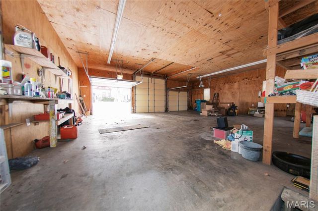 111 W Madison Avenue, Owensville, MO 65066